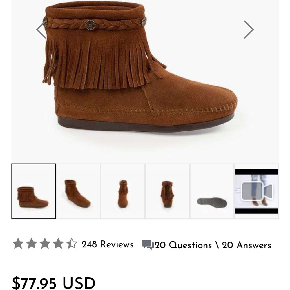 MINNETONKA moccasins, light use. Size 8.5.